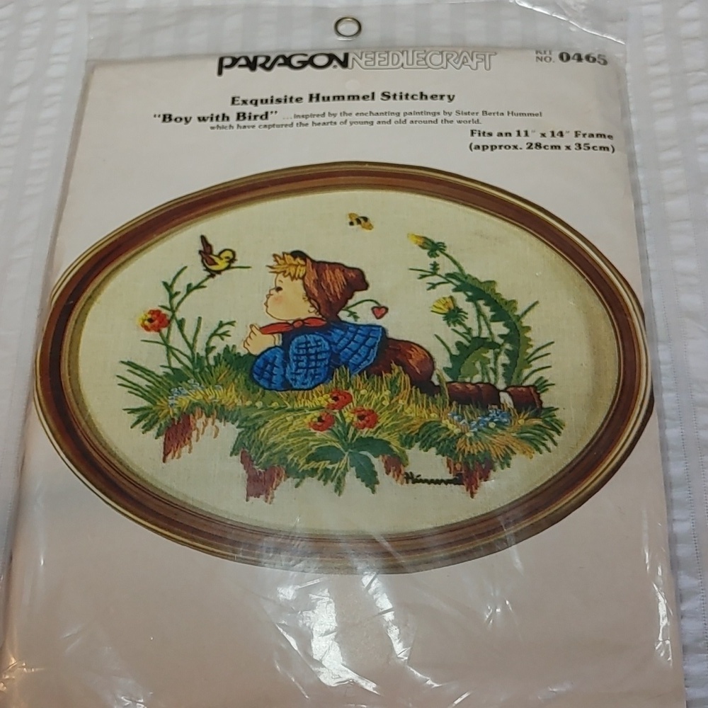 NEW Sealed 1978 Paragon Stitchery/ Embroidery Hummel Boy With Bird Kit - Picture 2 of 8